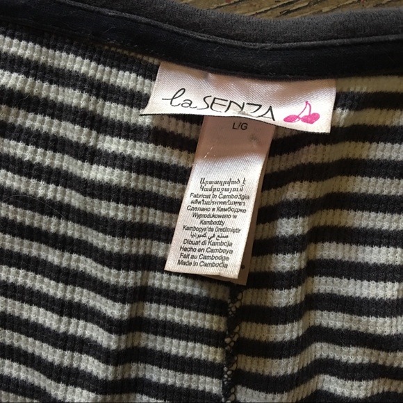 Romper - Picture 2 of 3